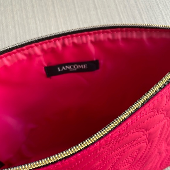Lancome large hot pink makeup pouch with gold zipper - Picture 8 of 14